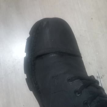 Kısa Kullanımda Dikiş Ve Taban Sorunları Yaşanan Bot