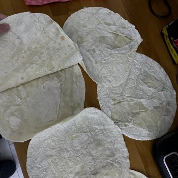 UNO Lavaşı Ufalanmış Ve Yapışık, Sahur İkramı İmkânsız