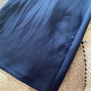 Oysho Deformasyonlu Tayt Ve Mağaza Çalışanının Kırıcı Tutumu