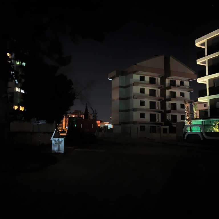 Muratpaşa 2238 Sokakta Lambalar Çalışmıyor, Güvenlik Endişesi