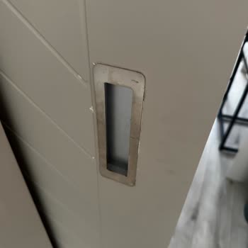 Teslimat Gecikmesi Ve Hasarlı Kapılar Nedeniyle Mağdur Oldum