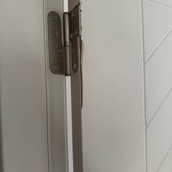 Teslimat Gecikmesi Ve Hasarlı Kapılar Nedeniyle Mağdur Oldum