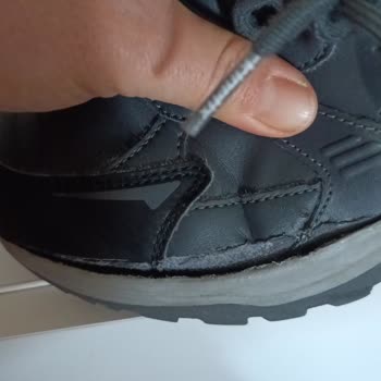 Üretim Hatası Olmadığı Söylenmesine Rağmen Açılan Çocuk Botu