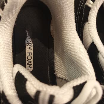 Markanın Ürün Desteği Yok Ve Tekrarlayan Ayakkabı Sorunu