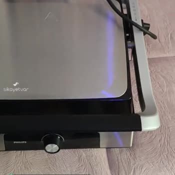 Media Markt Kullanışsız Tost Makinesi!