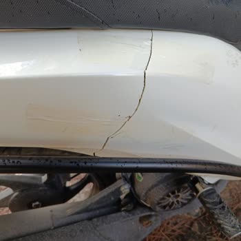 Arora Motor Sağ Ön Grenajı Hiçbir Kaza, Darbe Veya Düşme Olmamasına Rağmen Kendiliğinden Kırıldı