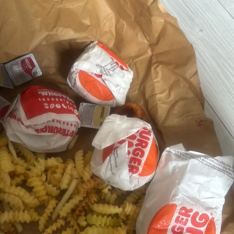Burger King'de Sürekli Eksik Hamburger Şikayeti