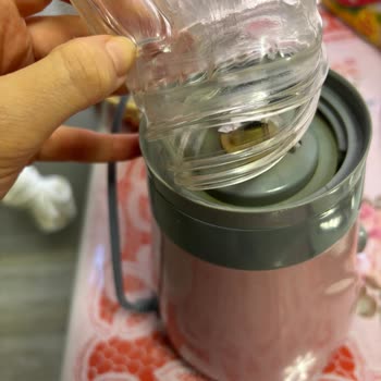 Blender Bardağı Bulaşık Makinesinde Eridi, Ücretsiz Değişim Talebi