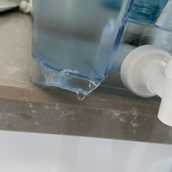 Kırık Brita Su Filtresi Ve Mağazanın İade Reddi