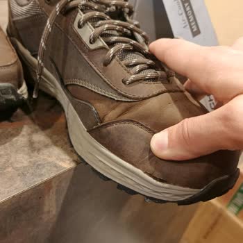 Boyner'den Skechers Ayakkabıda Açılma, Garanti Kapsamında Değişim Talebi