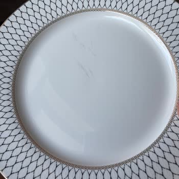 Korkmaz Perla Yemek Takımında Çizikler 9 Ayda Kullanılamaz Duruma Geldi