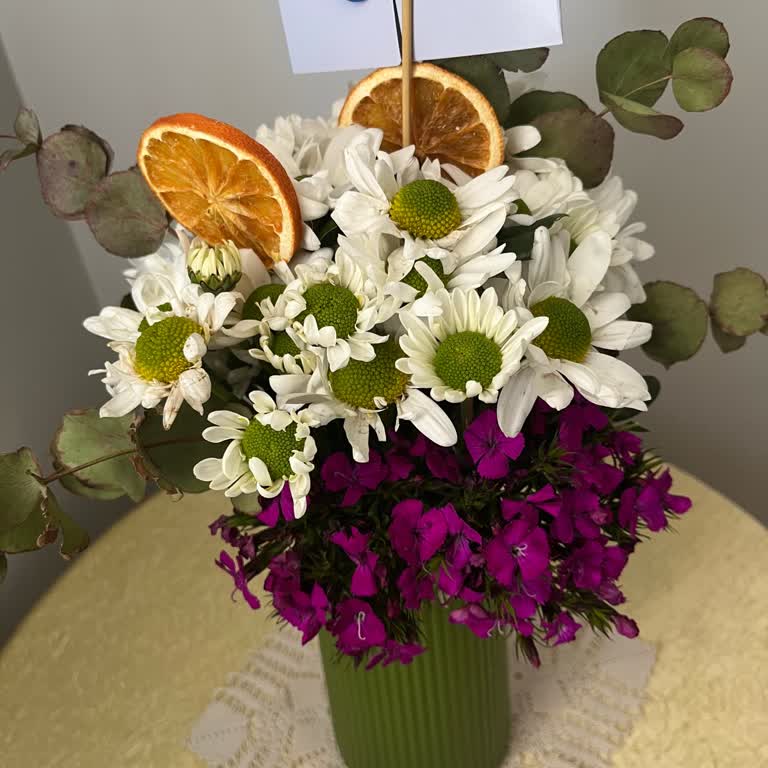 İlanı Yanıltan Solmuş Çiçekler Ve Yetersiz Müşteri Desteği