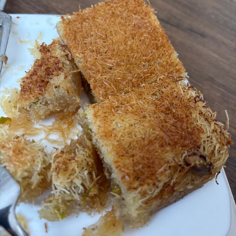 Musluoğlu Son Durak Şubesinde Fıstıklı Burma Ve Kadayıfta Kalite Düşüşü