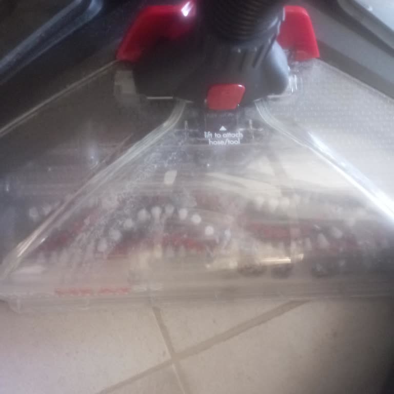 Bissell Halı Yıkama Makinesinin Fırça Arızası Garanti Kapsamında Onarım Talebi