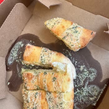 Kuru Ve Özensiz Sarımsaklı Ekmek İçin Geri Ödeme Talebi