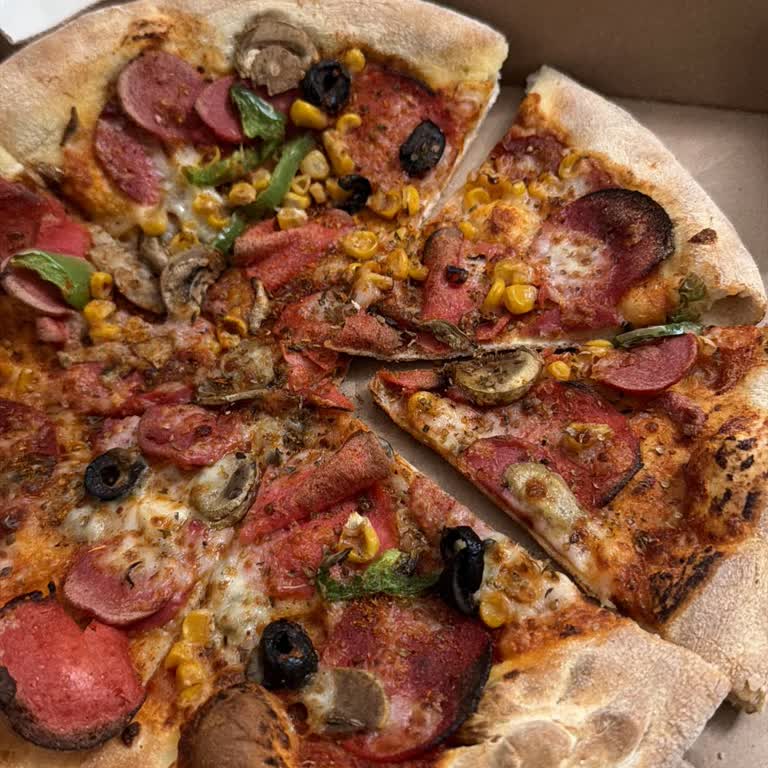 Soğuk Pizza Ve Yetersiz Malzeme İçin İade Talebi