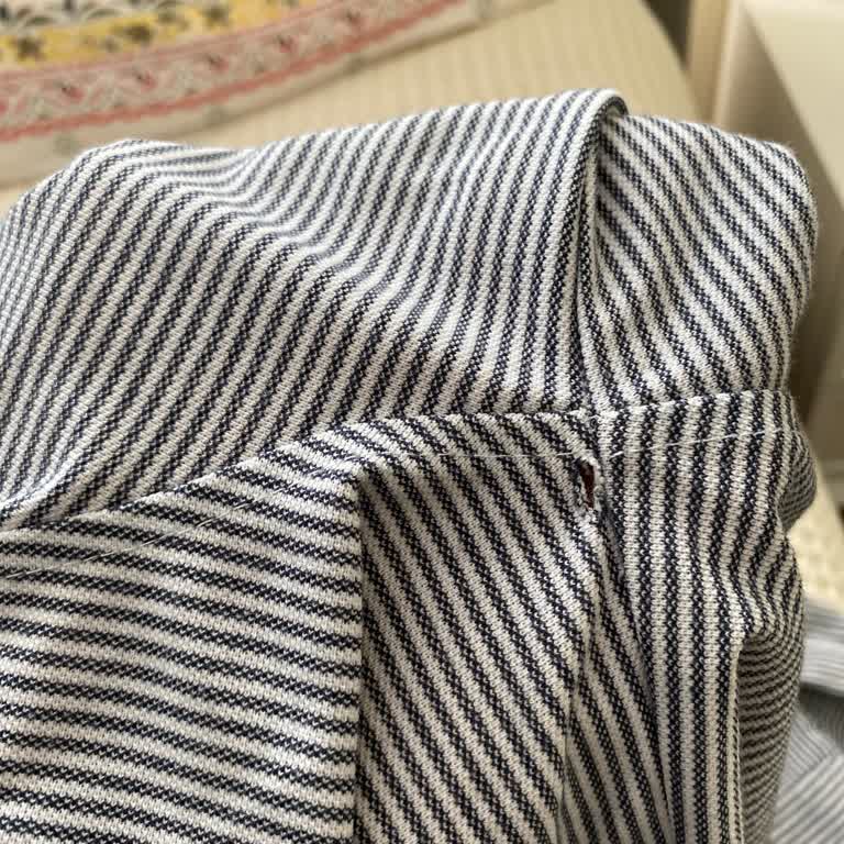 Mavi Gömlek Ve Kot Pantolonlarda Hızlı Yıpranma, Kalite Güvencesi Sorgulandı