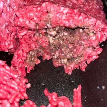 Metro Market Merter Şubesinde Satın Alınan Kıyma Taze Değil, Gıda Güvenliği Endişesi