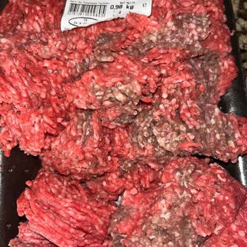 Metro Market Merter Şubesinde Satın Alınan Kıyma Taze Değil, Gıda Güvenliği Endişesi