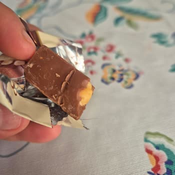 Beyoğlu Çikolata Mini Çikolatasında Kıl Ve Hijyen Sorunu