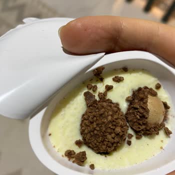 Siirt Migros’ta Sert Ve Kabarcıklı Kinder Sürpriz Yumurtaları