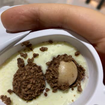 Siirt Migros’ta Sert Ve Kabarcıklı Kinder Sürpriz Yumurtaları