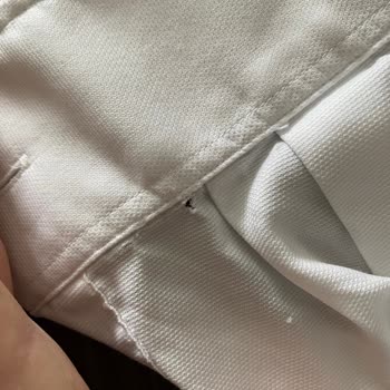 Lacoste Gömleğinde Kol Manşetindeki Yırtık İçin Kalite Şikayeti Ve Değişim Talebi