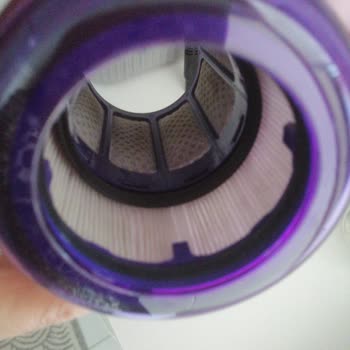 Dyson V12 Süpürge Sürekli Filtre Yıkama Ve Hava Yolu Tıkanması Uyarısı Veriyor