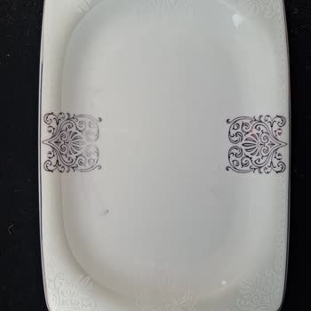 Karaca Züccaciye Salata Tabağının Desenlerinin Akmaya, Silinmeye Başladığını Fark Ettim