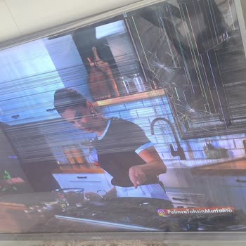 Media Markt’ın Çok Sağlam Ekran Koruyucusu TV’yi Yıktı