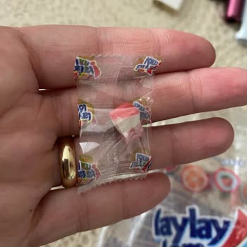 Şok Market’te Laylaylom Candy Şeker Paketlerinin Boş Olması