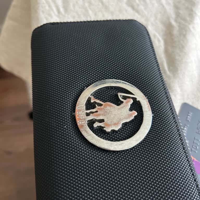 Aynı Kusurlu Logo Tekrar Kararıyor, Eşdeğer Cüzdan İstiyorum