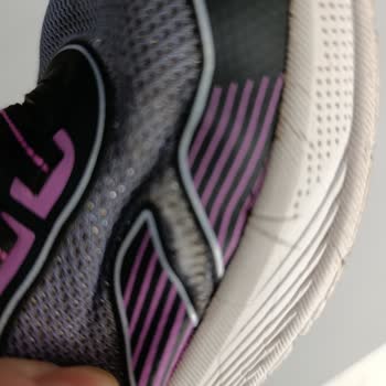 6 Ayda Deformasyon Gösteren Skechers Ayakkabısına Değişim Ve İade Talebi