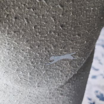 Yeni Alınan Eşofmanda Şiddetli Tüylenme Ve Kalite Şüphesi