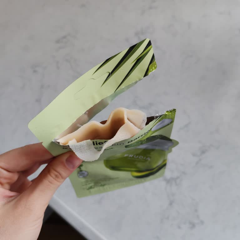 Bozulmuş Yüz Maskesi İçin İade Talebi Ve Güven Kaybı