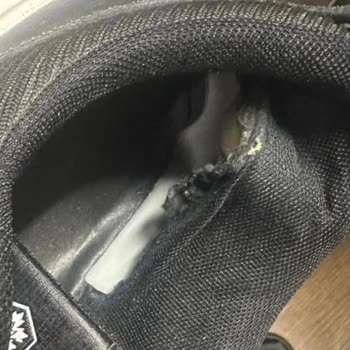 Garanti Kapsamındaki FLO Ayakkabının İç Astarı Hızla Yırtıldı, Değişim İstiyorum