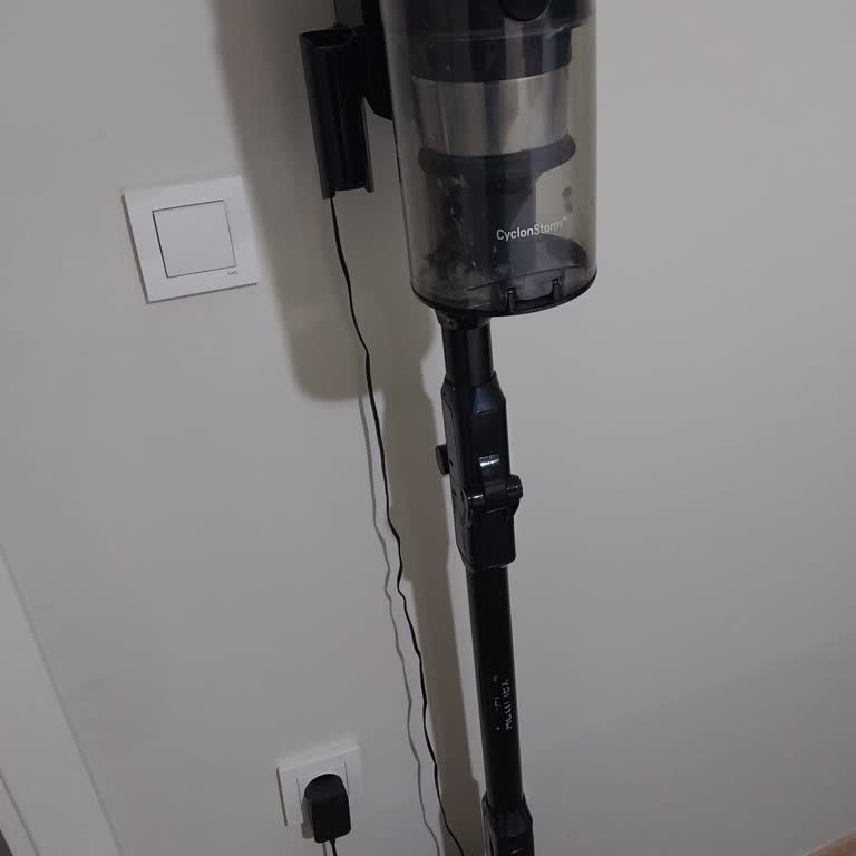 Arçelik Dikey Şarjlı Süpürge Gürültülü Ve Zayıf Çekim, Servis Çözüm Sunamıyor