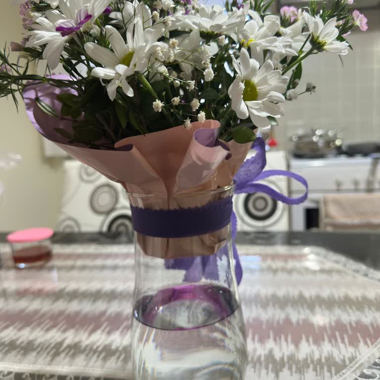 Çiçek Market’te Görseli Yanıltan Ve Kalitesiz Buket