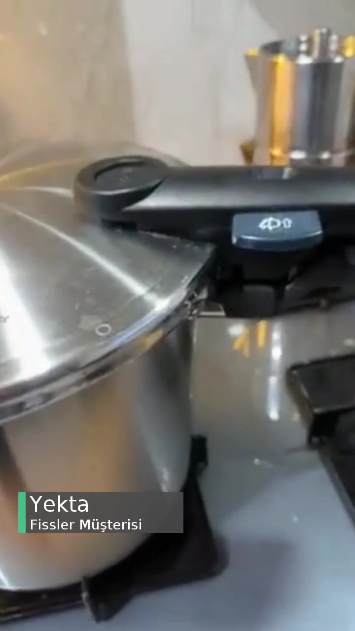 Fissler Düdüklü Tencere Su Akıtması Ve Buhar Kaçağı videonun kapak resmi