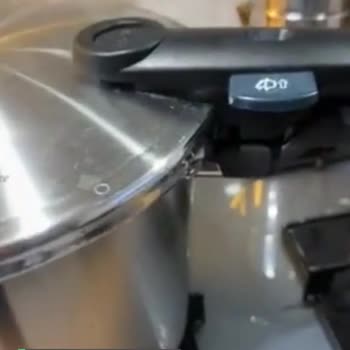Fissler Düdüklü Tencere Su Akıtması Ve Buhar Kaçağı