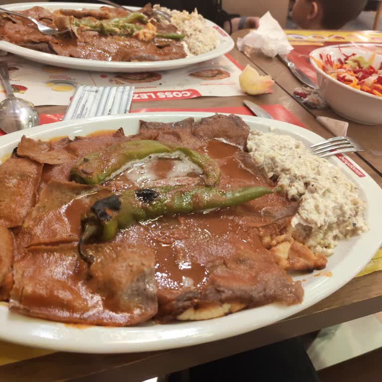 Garson Şefinin Masayı Değiştirme Talebimize Kaba Red Ve Tehdit