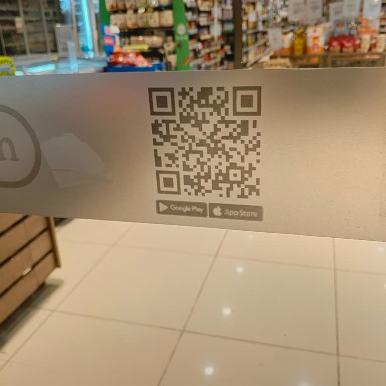 İzmir Konak'taki Carrefour Şubesinde Kasa Saatleri Erken Kapanıyor