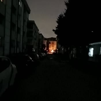 Avcılar’da Karanlıkta Kalan Sokak Lambalarına Kalıcı Çözüm İsteği