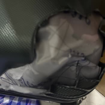 Uçuş Gecikmesi, Bilgi Eksikliği Ve Hasarlı Bagaj Nedeniyle Ajet’te Yaşanan Büyük Mağduriyet