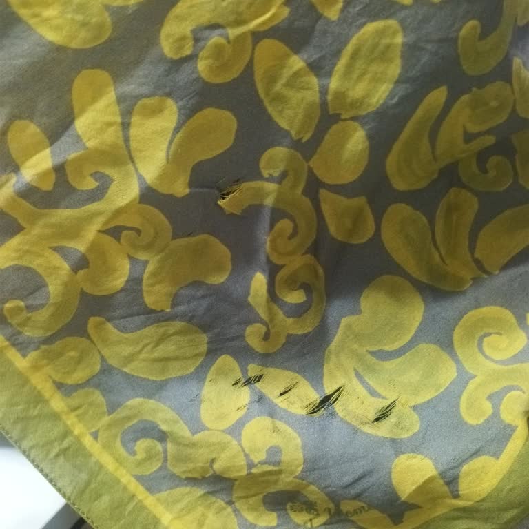 Silk Home Velora Eşarbın Kısa Sürede Yırtılması Ve İade Talebi