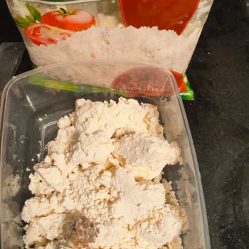 Teksüt Lor Peynirinde Şüpheli Yabancı Cisim Ve Cevapsızlık