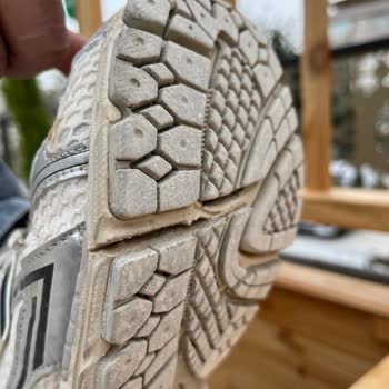 Instagram'dan Aldığım Ayakkabının Alt Tabanı Yırtıldı, Satıcı Yardımcı Olmadı