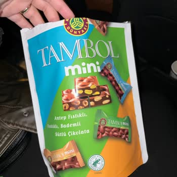 Açılmış Pakette Beyazlaşmış Çikolata Ve Sağlık Endişesi