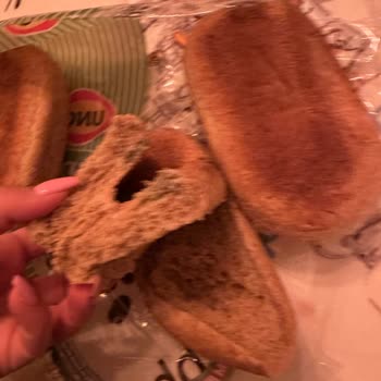 UNO Ekmek Küflenmişti!