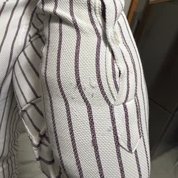 Sivas Soulmate Café’de Yıpranmış Sandalye Nedeniyle Gömleğim Yırtıldı Ve Çalışanlar Yardımcı Olmadı